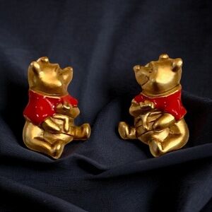 Vintage Disney Winnie the Pooh clip on earrings